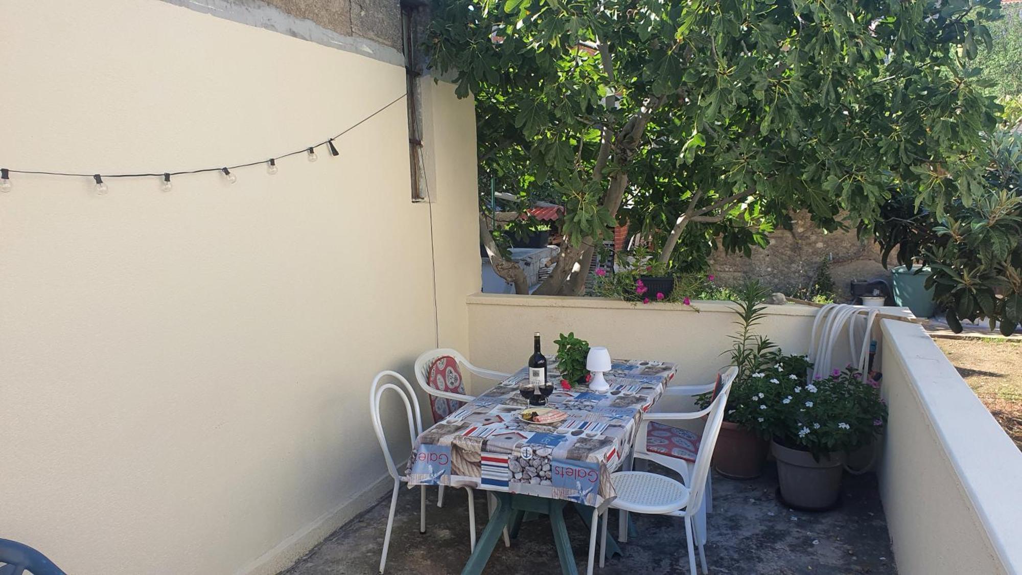 Moj Mir * Betina (Sibenik-Knin)